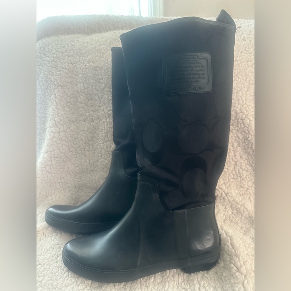 COACH Paige Tall Black Signature Rain Boots Size 7 SEE LAST PHOTO - Picture 4 of 11